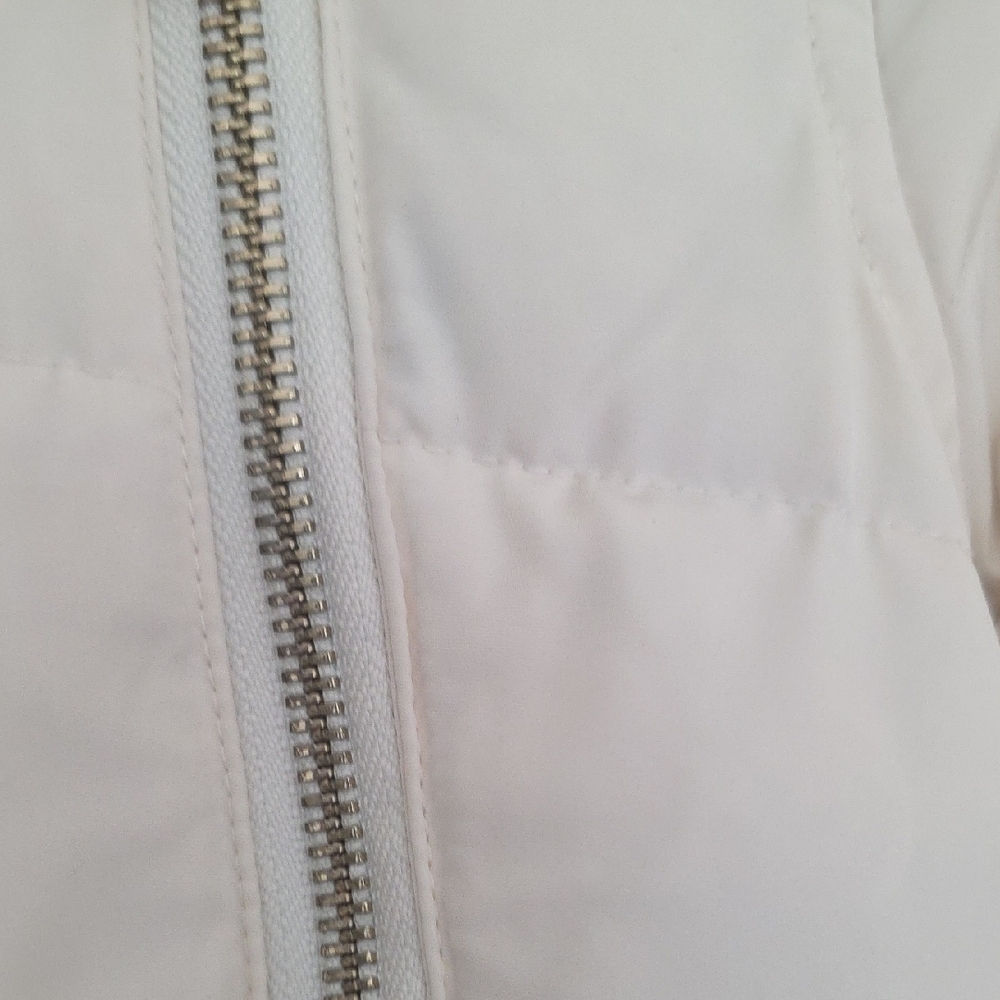 Women Michael Kors Puffer Coat - Picture 7 of 11